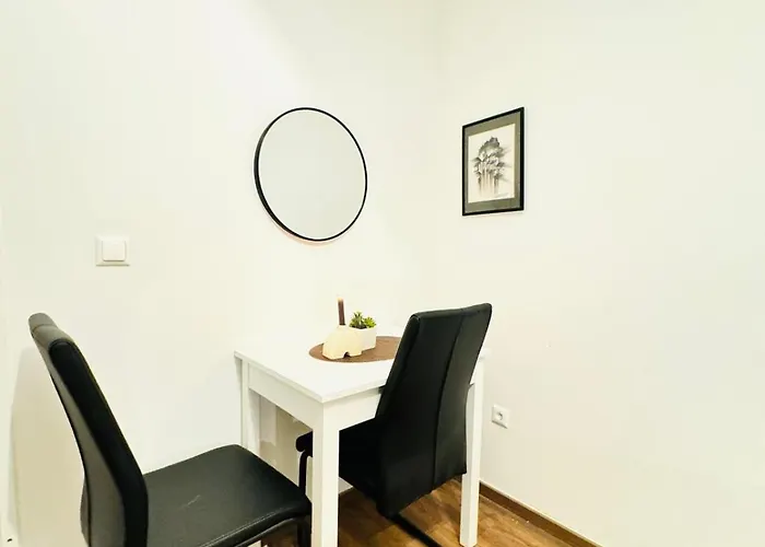 Spacious For 10, 5br Near Kaufpark Alterlaa Vienna