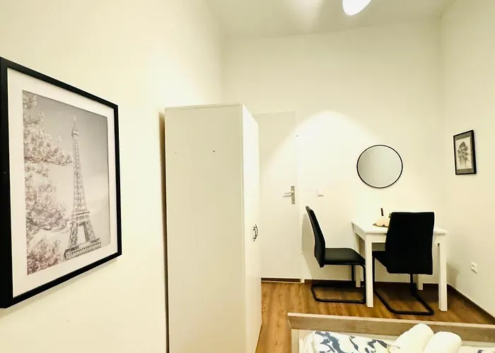Apartment Spacious For 10, 5br Near Kaufpark Alterlaa