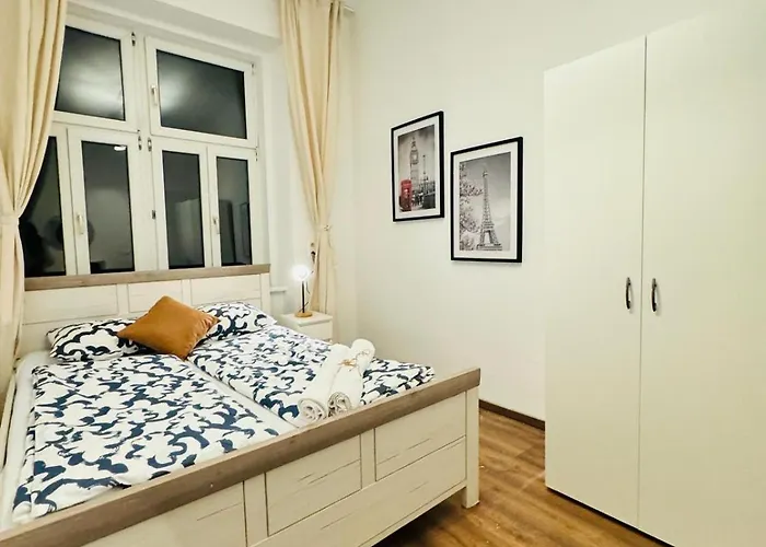 Apartment Spacious For 10, 5br Near Kaufpark Alterlaa *
