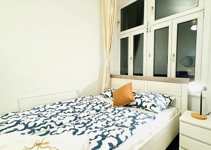 Spacious For 10, 5br Near Kaufpark Alterlaa Apartment *