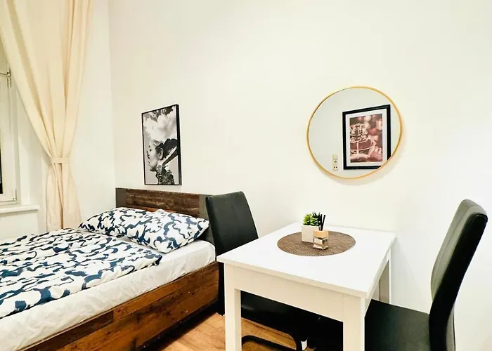 Apartment Spacious For 10, 5br Near Kaufpark Alterlaa *