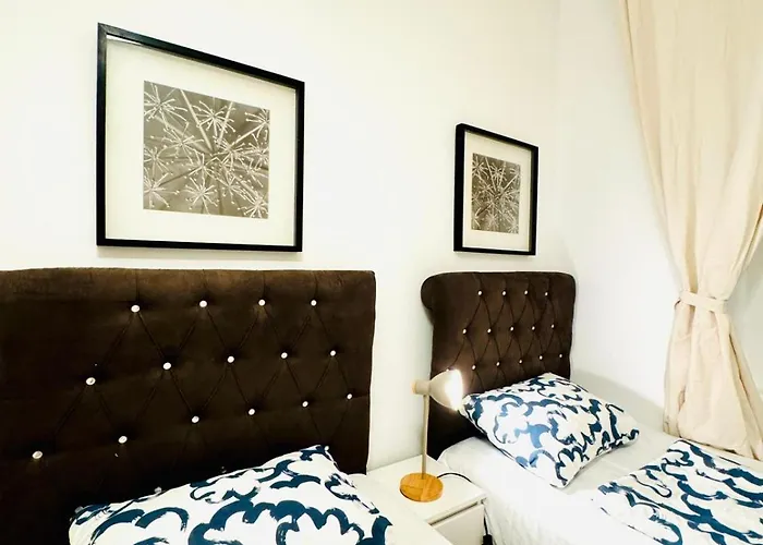 Apartment Spacious For 10, 5br Near Kaufpark Alterlaa Vienna