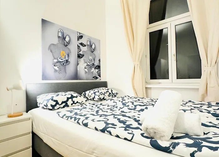 Apartment Spacious For 10, 5br Near Kaufpark Alterlaa Vienna