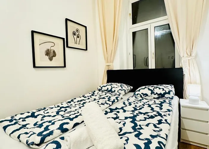 Apartment Spacious For 10, 5br Near Kaufpark Alterlaa Vienna
