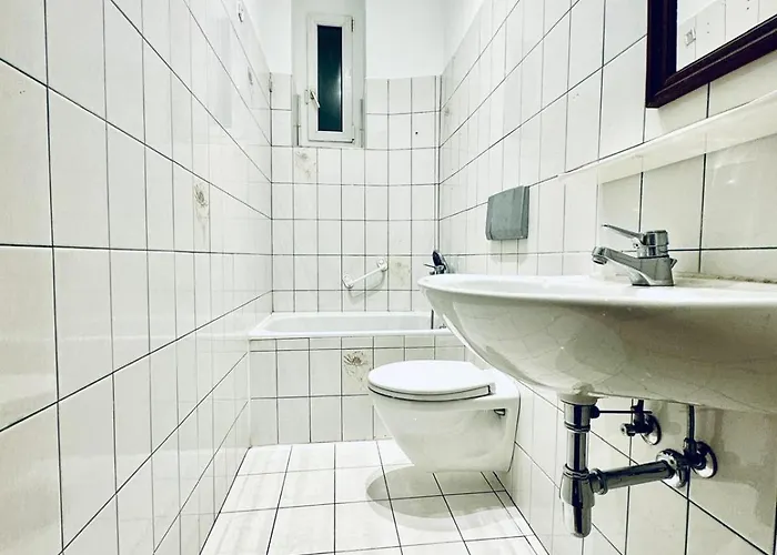 Apartment Spacious For 10, 5br Near Kaufpark Alterlaa